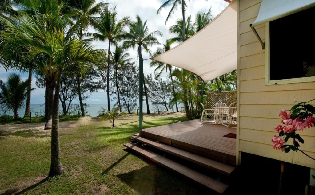 Ellis Beach Oceanfront Holiday Park Palm Cove Exterior photo