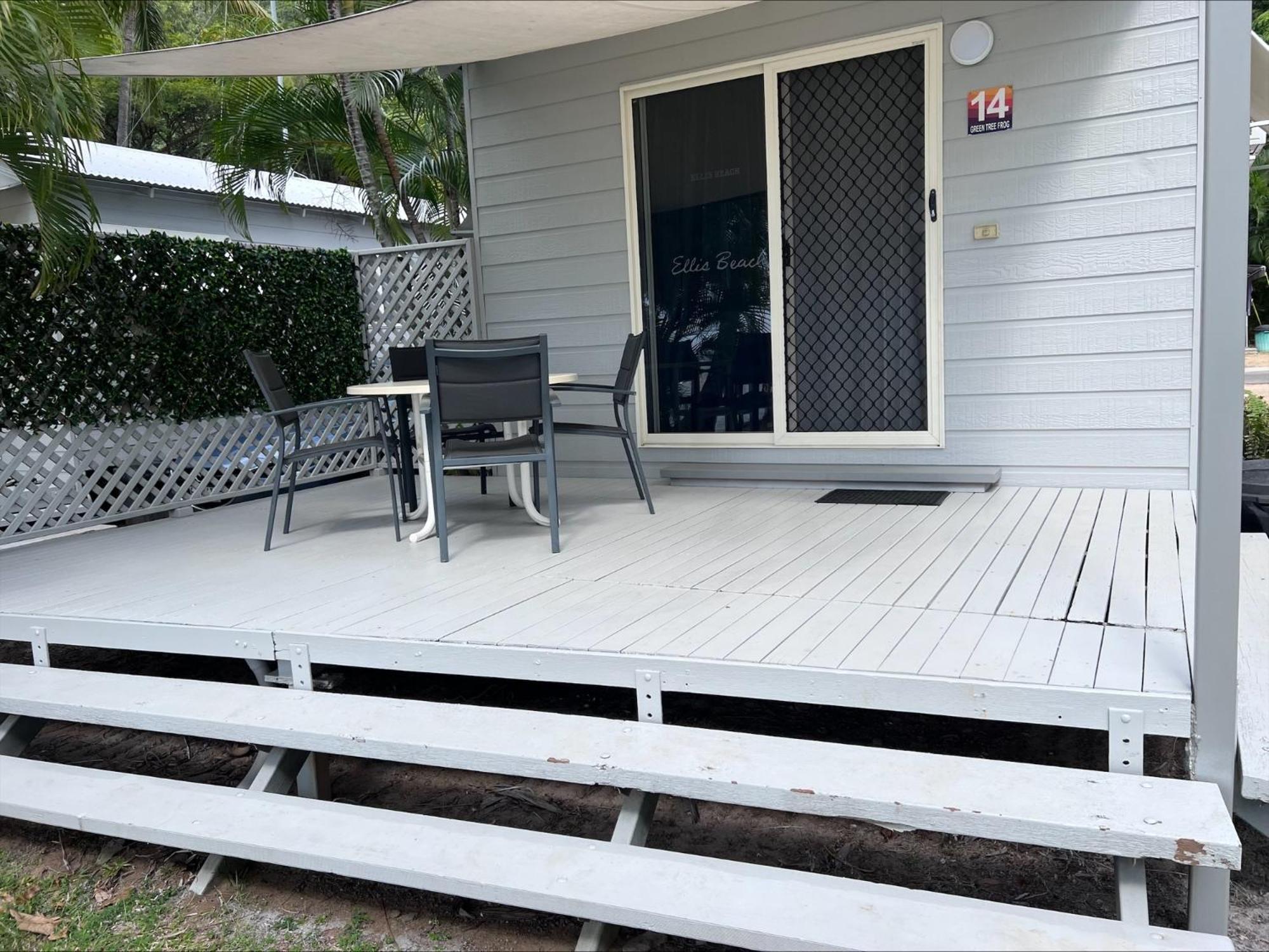 Ellis Beach Oceanfront Holiday Park Palm Cove Exterior photo