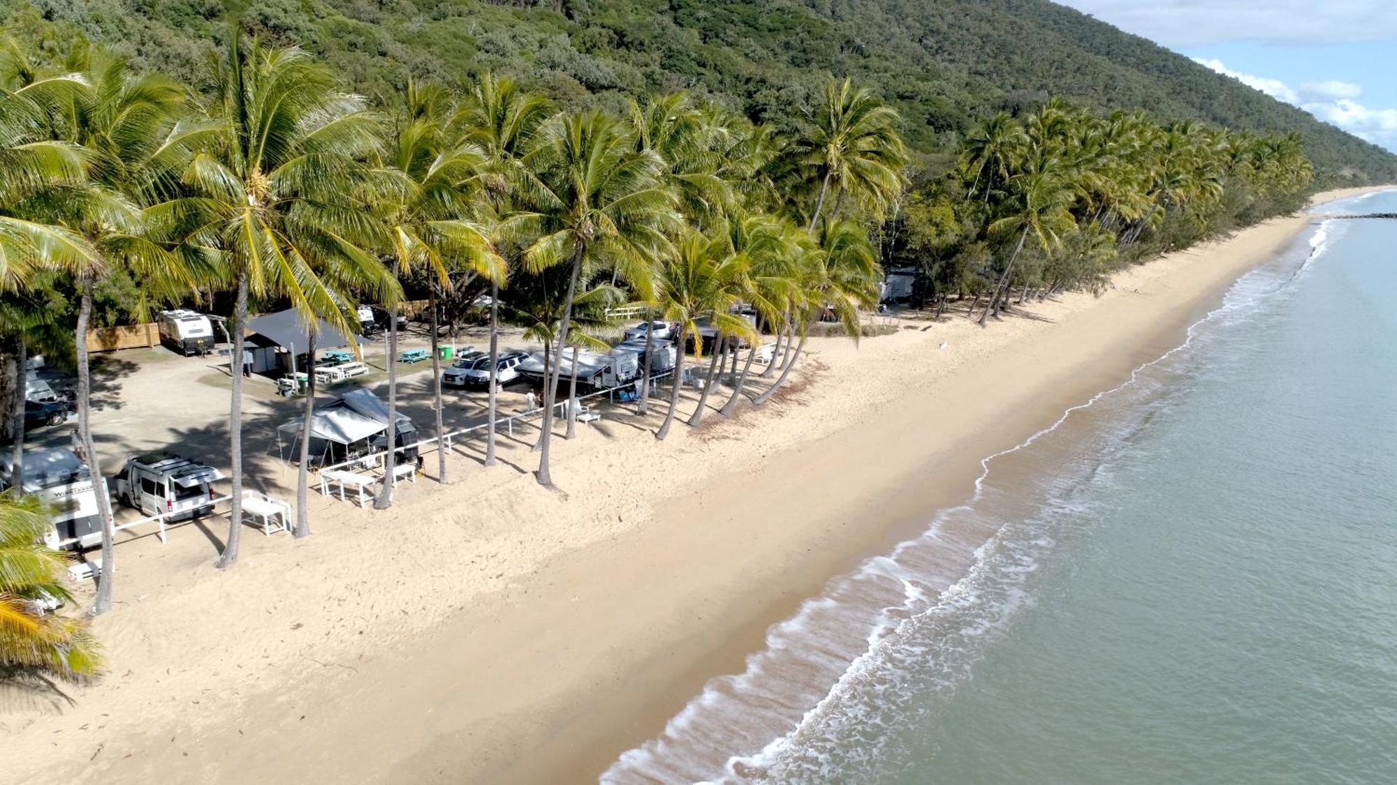 Ellis Beach Oceanfront Holiday Park Palm Cove Exterior photo